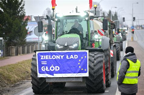 Powstanie Khoa Long: Rewolucja Rolników w Wiekach Średniowiecznych przeciwko Władzy Centralnej